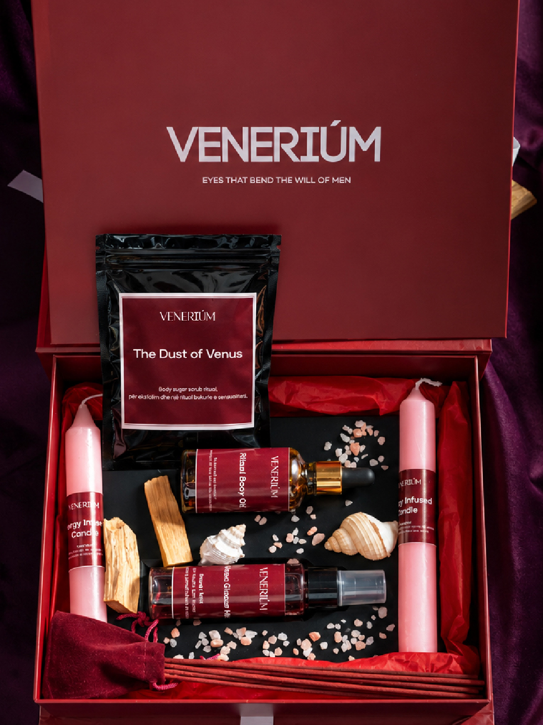 Ritual Box i hapur, me The Dust of Venus, Ritual Body Oil, Glamour Mist dhe Energy Infused Candle